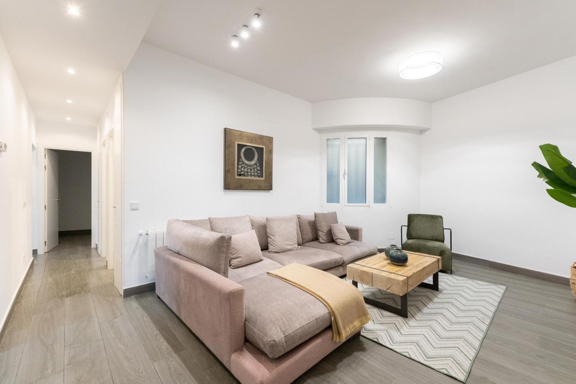 Luxe Apartment In Plaza De Espana Madri Exterior foto