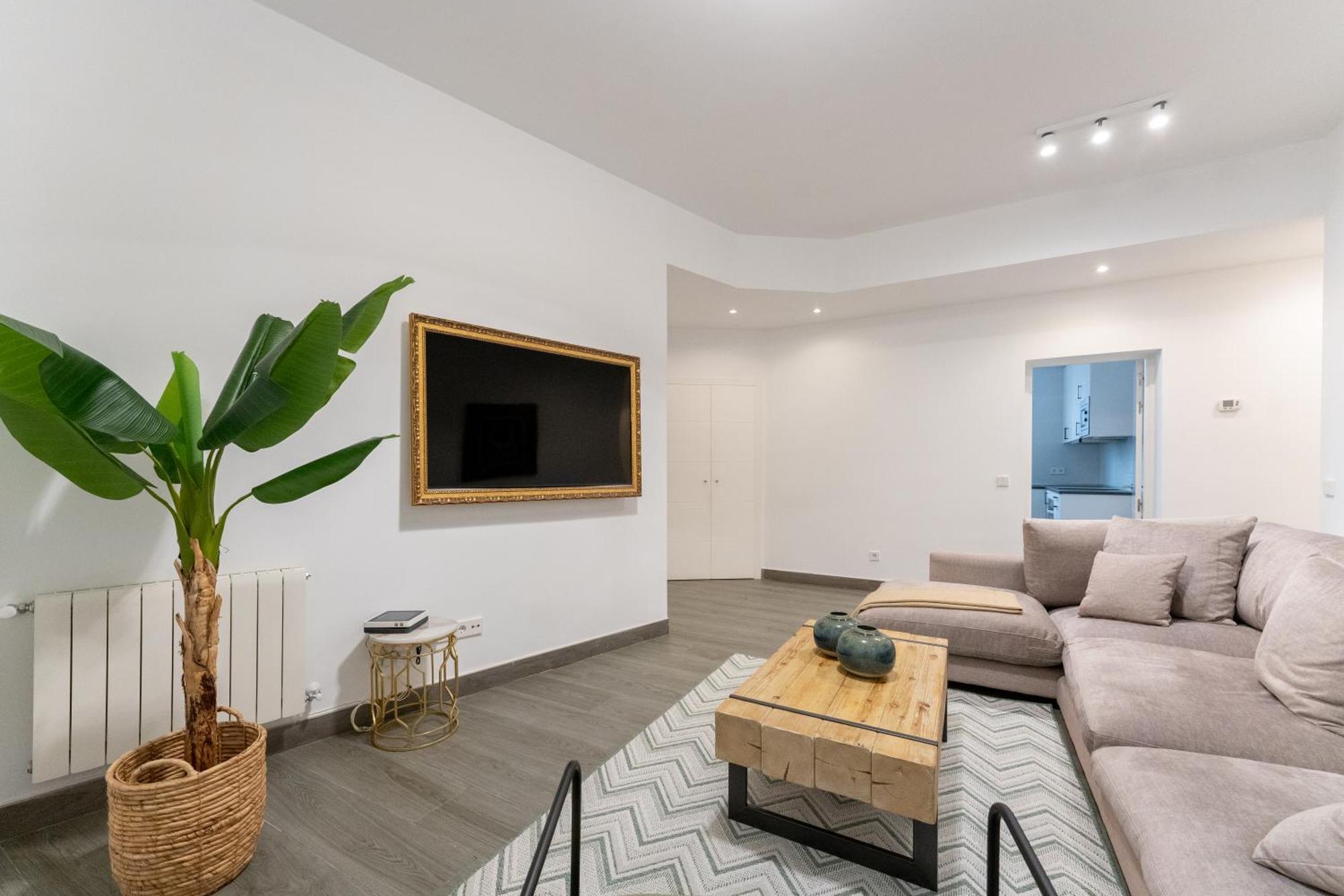Luxe Apartment In Plaza De Espana Madri Exterior foto
